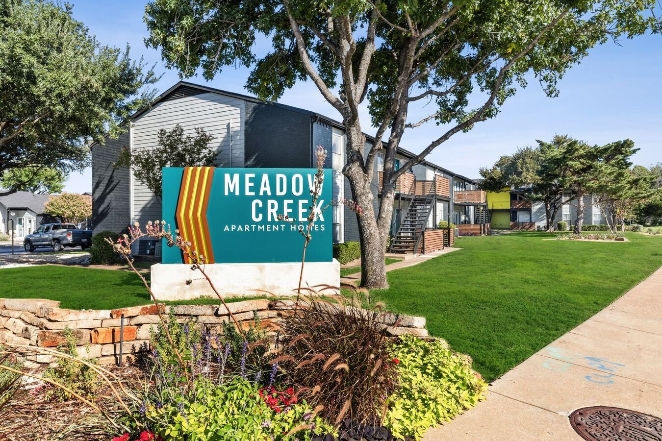 Meadow Creek Apartments 518 Dr Garland, TX
