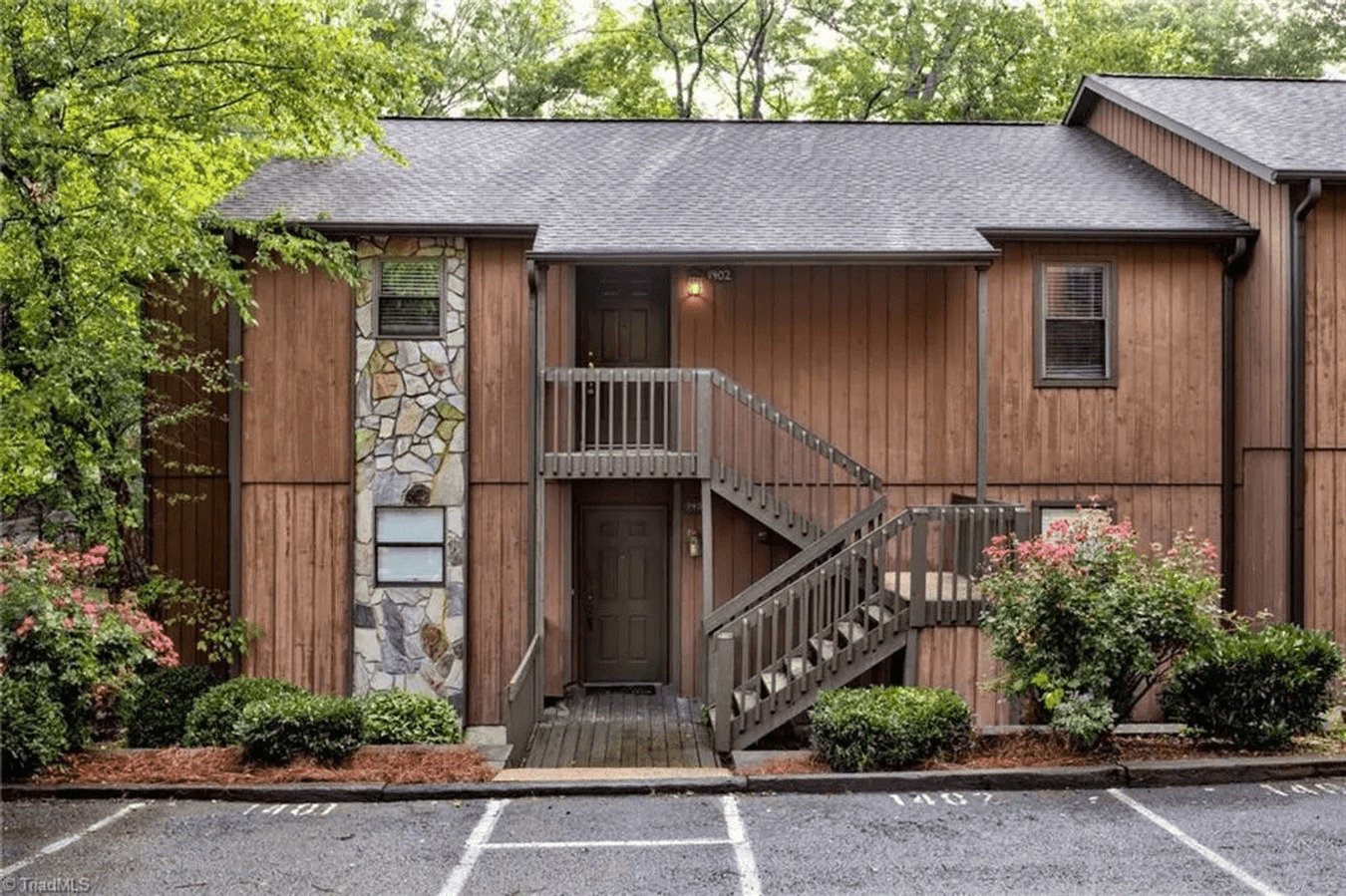 1402 Aspen Way Winston Salem, NC Apartment for Rent