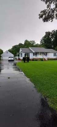 Beautiful Ranch In Desirable Location Apartment for rent in Suffolk, VA