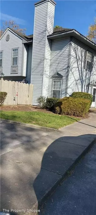 Great Condo In Great Location House for rent in Virginia Beach, VA