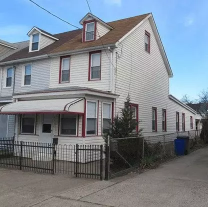 Beautiful, Recently Renovated 3bd 1.5 Bath For Rent In The Heart Bristol Pa Apartment for rent in Bristol, PA Beautiful, Recently Renovated 3bd 1.5 Bath For Rent In The Heart Bristol Pa Apartment for rent in Bristol, PA