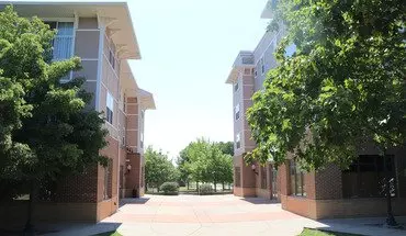 3 of 28 Clover Field Marketplace Apartment for rent in Chaska, MN