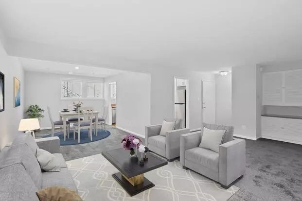The Greenbriar Apartment for rent in Baltimore, MD