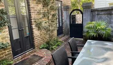 2 of 19 35 1/2 Tradd House for rent in Charleston, SC