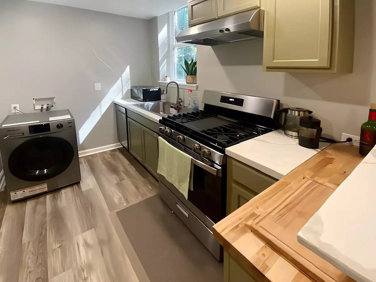 Prince George St Apartment for rent in East Point, GA