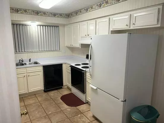 Wickersham Ln Apartment for rent in Houston, TX