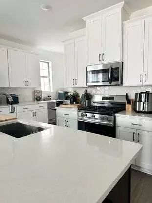 Carnation Dr Apartment for rent in Crowley, TX