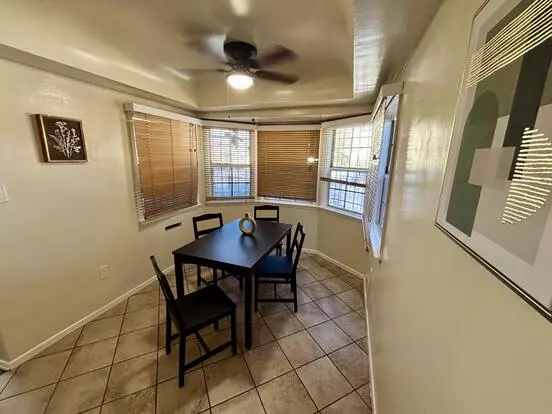 S Hoover St Apartment for rent in Los Angeles, CA