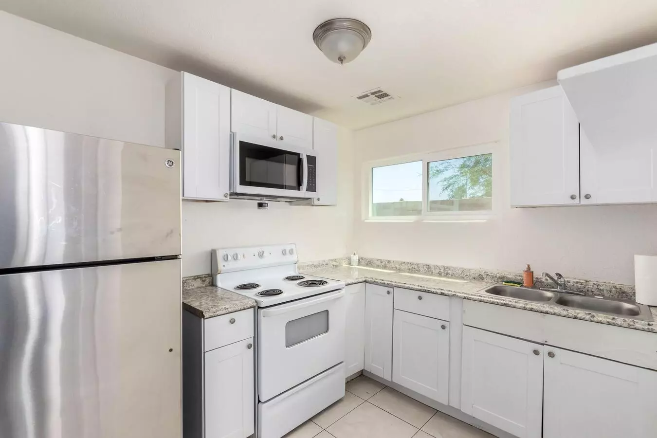W Alta Vista Rd Apartment for rent in Phoenix, AZ