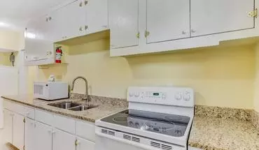 5 of 18 E 11Th St Apartment for rent in Jacksonville, FL
