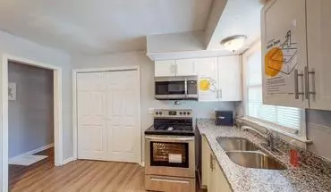 2 of 6 Thirkield Ave Apartment for rent in Atlanta, GA