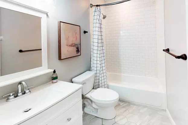 Baker Rd Apartment for rent in Atlanta, GA