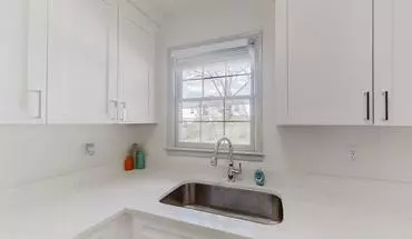 3 of 29 Rochelle Way Apartment for rent in College Park, GA