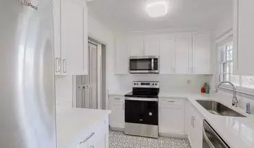 2 of 29 Rochelle Way Apartment for rent in College Park, GA