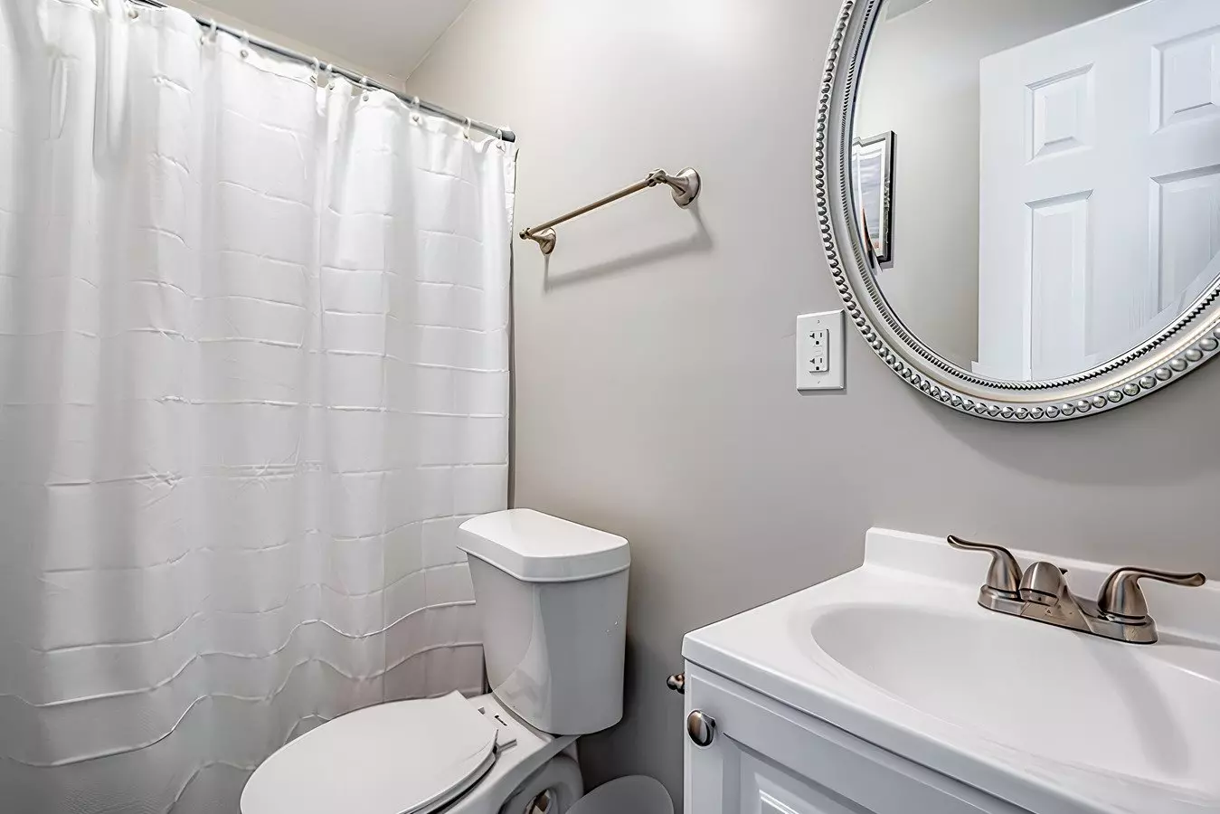 Foxlair Trl Apartment for rent in College Park, GA