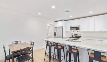 2 of 20 W Desert Cove Ave Apartment for rent in Phoenix, AZ