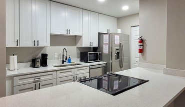 NE 11Th Pl Apartment for rent in Gainesville, FL