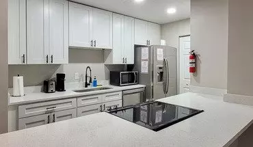 2 of 11 NE 11Th Pl Apartment for rent in Gainesville, FL