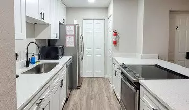 3 of 11 NE 11Th Pl Apartment for rent in Gainesville, FL