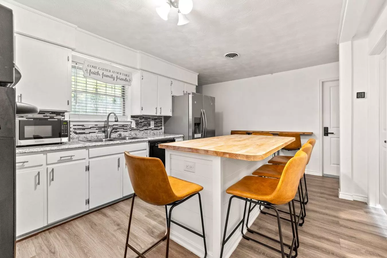 Serenade Ln Apartment for rent in Dallas, TX