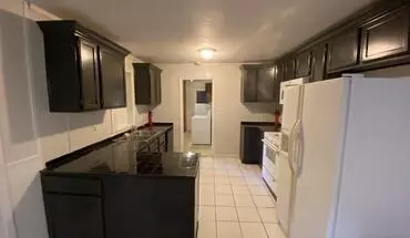 3 of 21 Kentucky Ave Apartment for rent in Raytown, MO