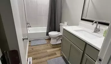 2 of 21 Kentucky Ave Apartment for rent in Raytown, MO