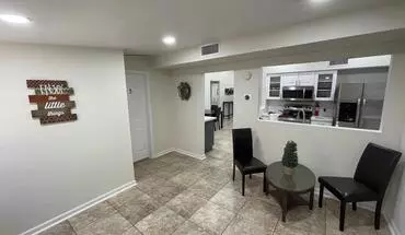 3 of 19 W Meadow Dr Apartment for rent in Phoenix, AZ