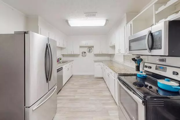 W Lakeshore Dr Apartment for rent in Carrollton, GA