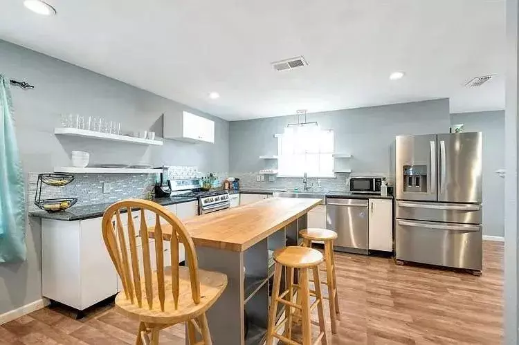 Bambriar Dr Apartment for rent in Houston, TX