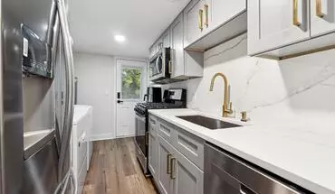 3 of 38 Venetian Dr SW Apartment for rent in Atlanta, GA