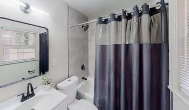5 of 18 Cascade Ave SW Apartment for rent in Atlanta, GA