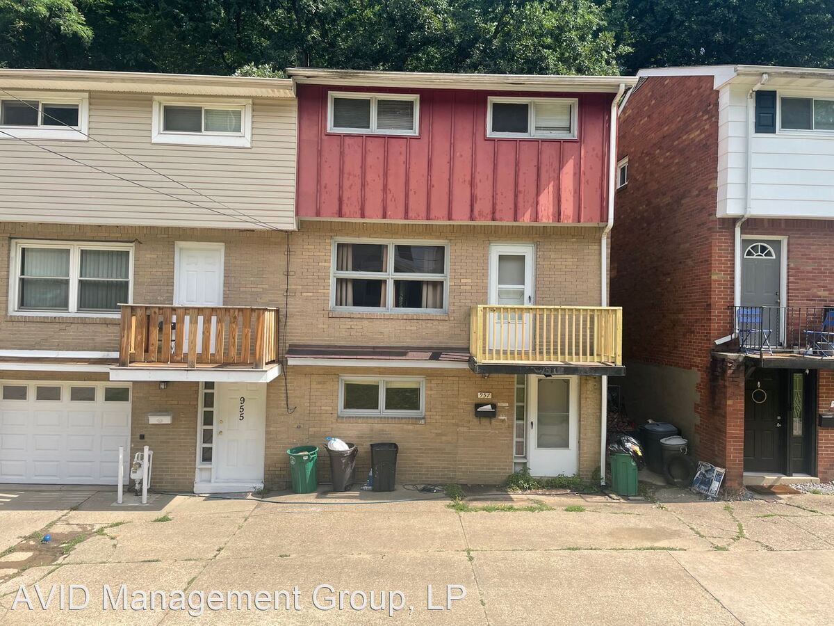 957 Hazel Ave Ambridge, PA House for Rent Rentable