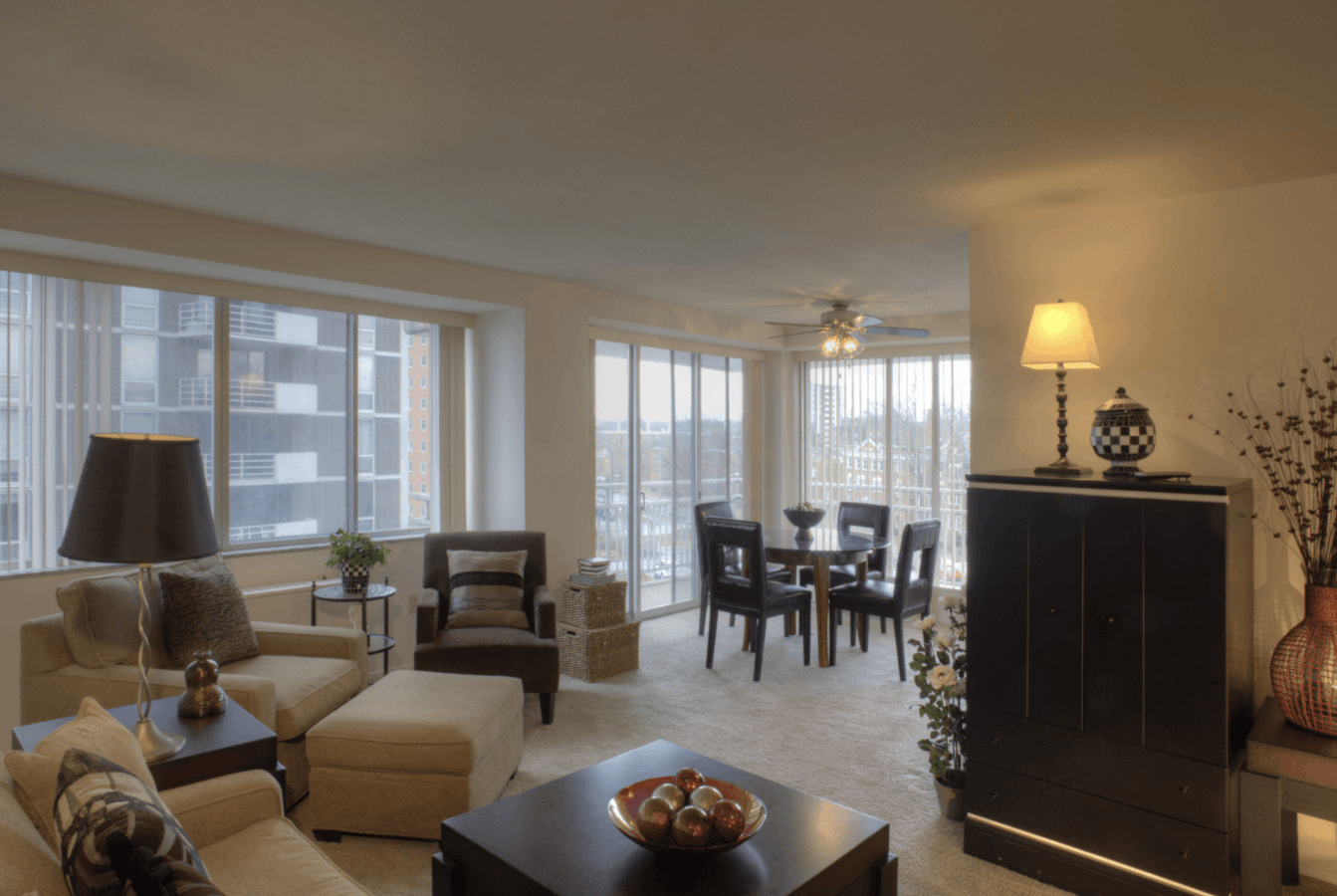 12000 Edgewater Apartments Lakewood, OH Rentable