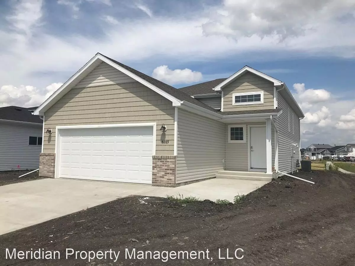 5289 10Th St House for rent in West Fargo, ND