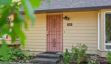 2 of 36 Charming, Retro 2-bdrm/2-bath Ranch W/ Large Family Room In Tranquil Setting House for rent in Portland, OR
