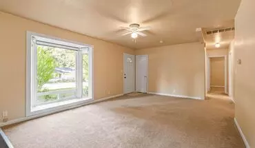 5 of 36 Charming, Retro 2-bdrm/2-bath Ranch W/ Large Family Room In Tranquil Setting House for rent in Portland, OR