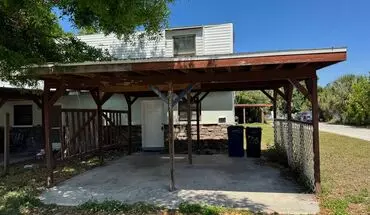 3 of 17 Half Off First Months Rent If Leased Signed By May 1 For This 2 Story Duplex House for rent in Bradenton, FL
