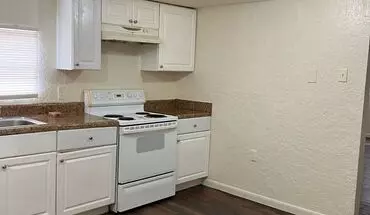 4 of 9 $300 Off First Months Rent Move In Special For This 2 Bedroom 1 Bath House for rent in Bradenton, FL