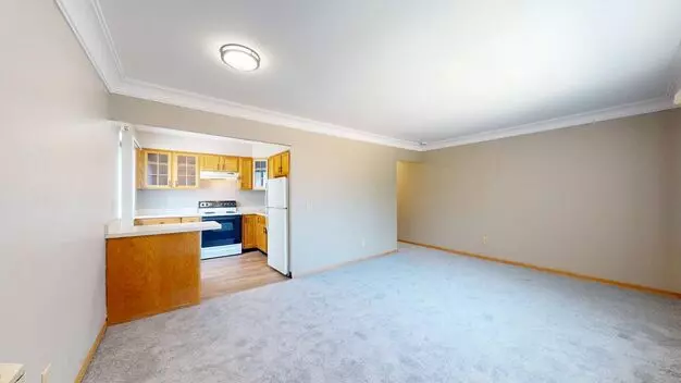 2275 Warren Apartment for rent in Lakewood, OH
