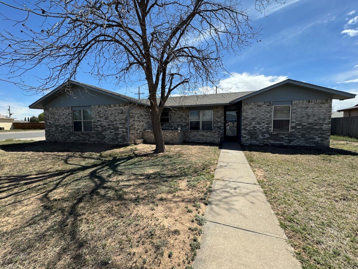 1300 Taylor Dr Roswell, NM House for Rent Rentable