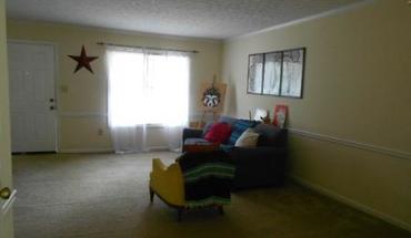 4 of 5 Sleepy Hollow Condominiums Apartment for rent in Athens, GA