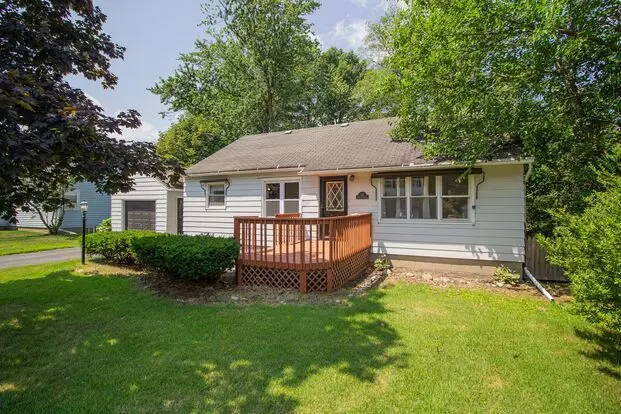 North Colonie Schools - 3 Br Ranch Apartment for rent in Latham, NY