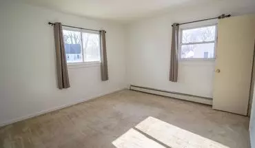 5 of 11 Perfect Blend Of Style And Convenience House for rent in Latham, NY