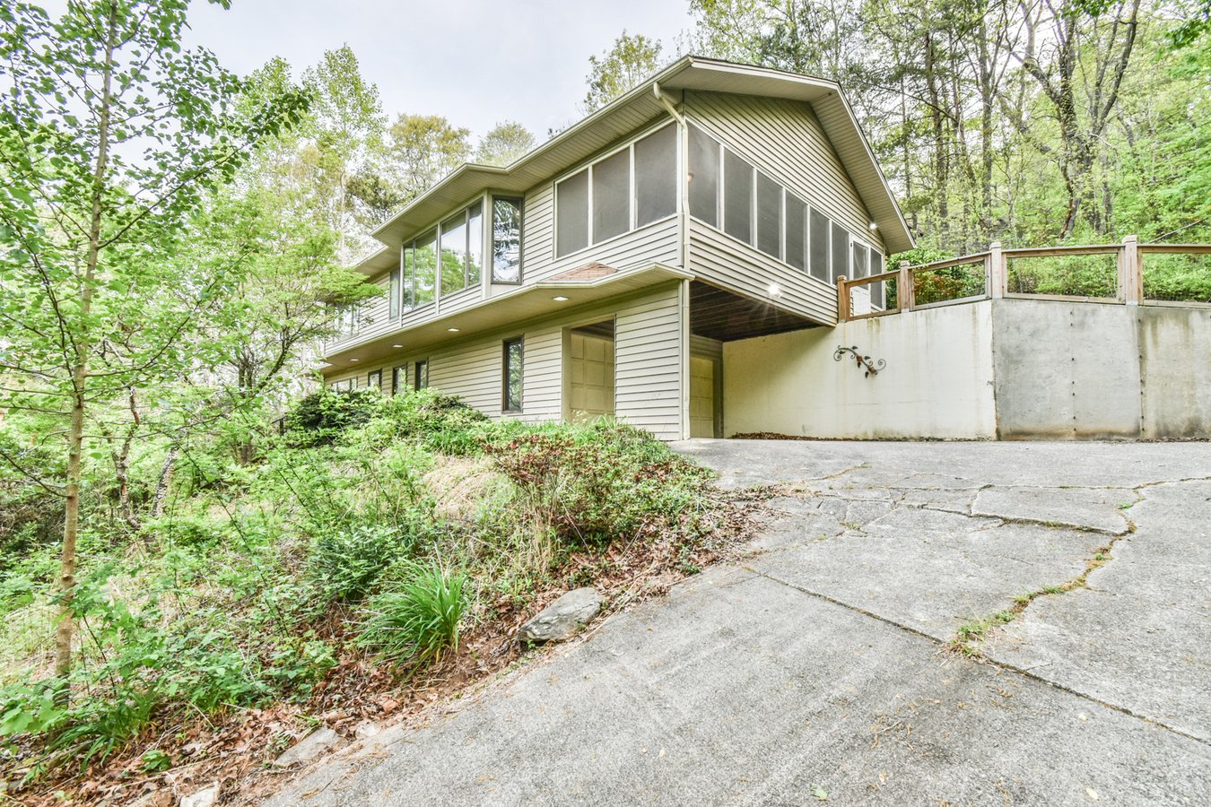 Rental With A Million Dollar View Apartments Hiawassee, GA