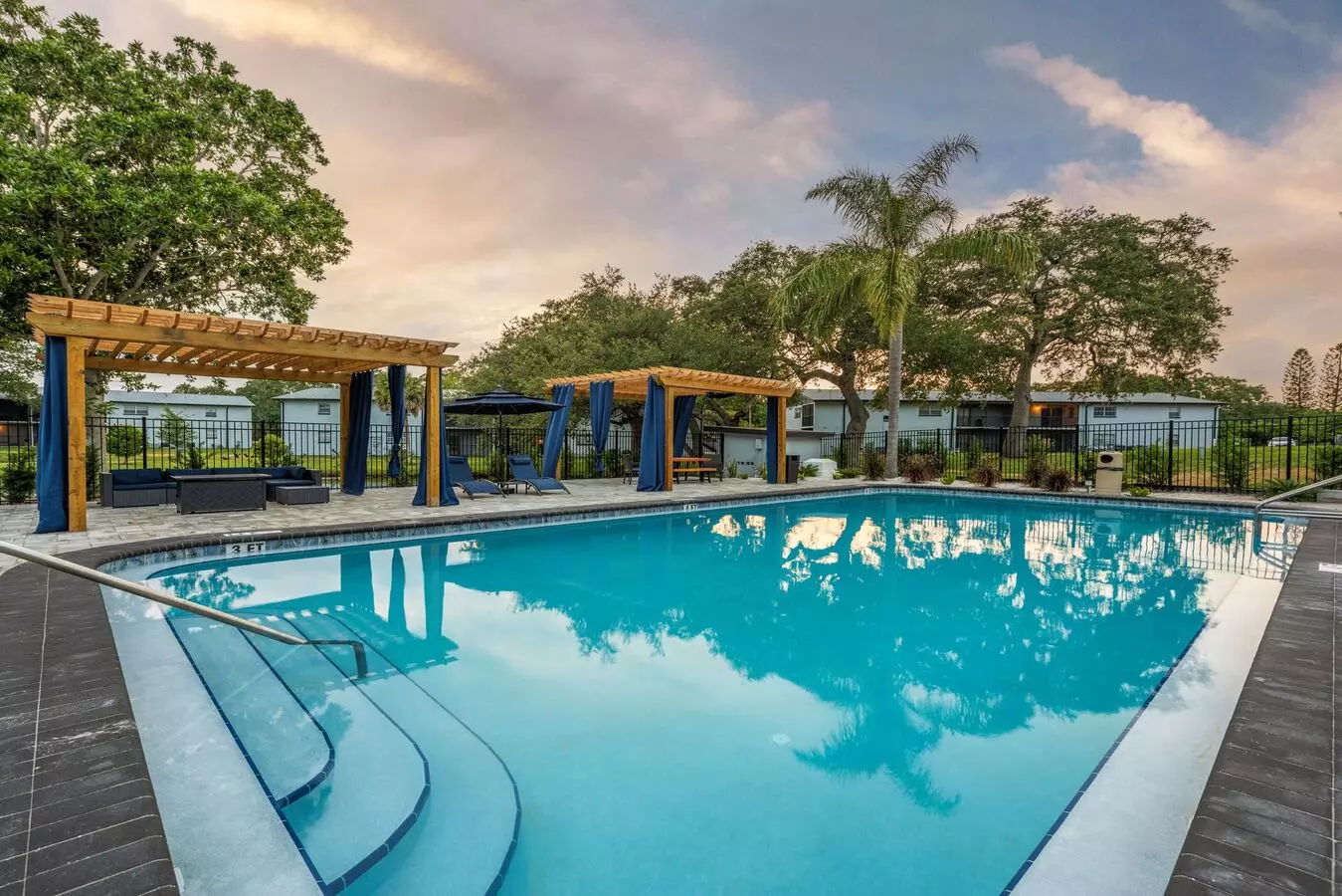 Altura Largo Apartment for rent in Largo, FL