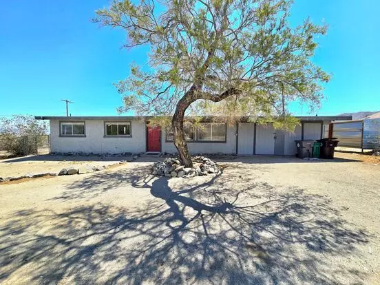 Cozy 3 Bedroom 1.5 Bathroom Near The National Park Apartment for rent in Twentynine Palms, CA