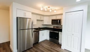 2 of 16 Maple Leaf Residences Apartment for rent in Seattle, WA