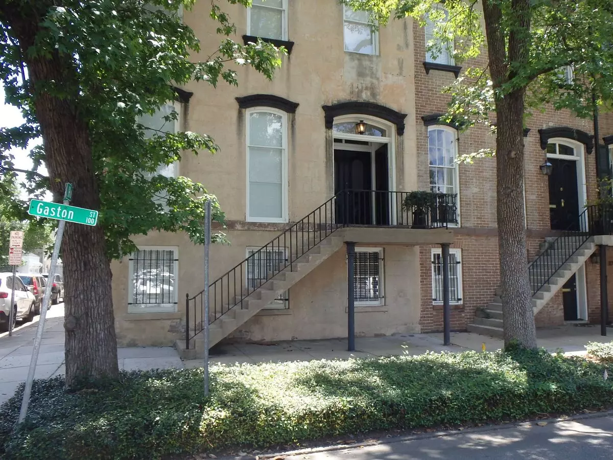 113 W Gaston Street Apartment for rent in Savannah, GA