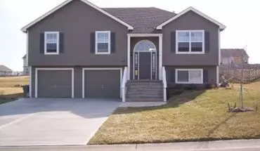 2 of 27 2301 Magnolia Dr House for rent in Leavenworth, KS