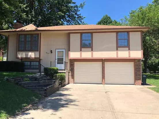 627 Ida St Apartment for rent in Lansing, KS